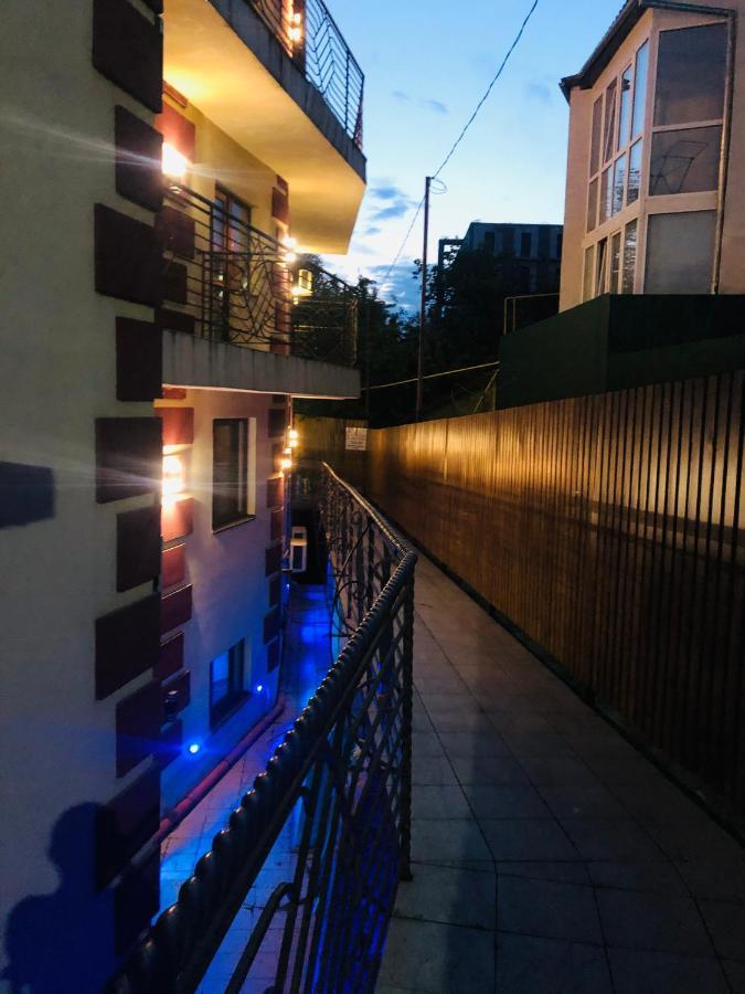 Imperial Umanʼ Exterior foto